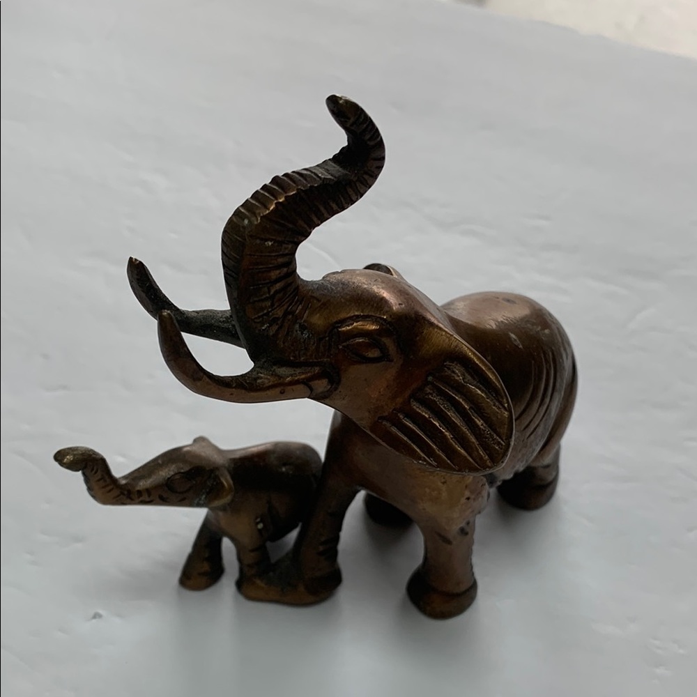 Elegant Bronze Elephant Pair